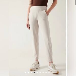 Athleta Brooklyn Ankle Pant Size 2 Abalone Gray NWT Travel